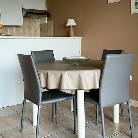 Superbe Studio Avec Une Magnifique Vue Sur La Mer. De Panne Bagian luar foto