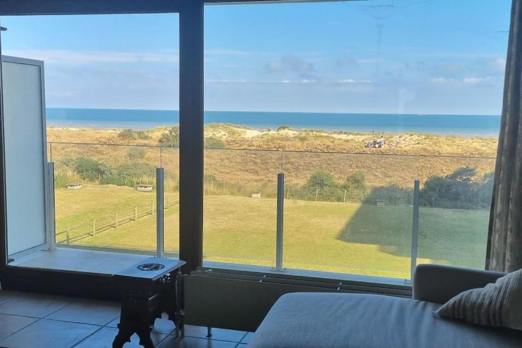 Superbe Studio Avec Une Magnifique Vue Sur La Mer. De Panne Bagian luar foto