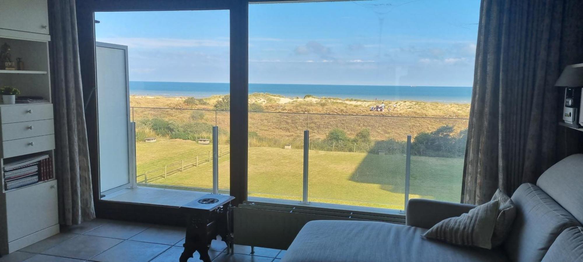Superbe Studio Avec Une Magnifique Vue Sur La Mer. De Panne Bagian luar foto